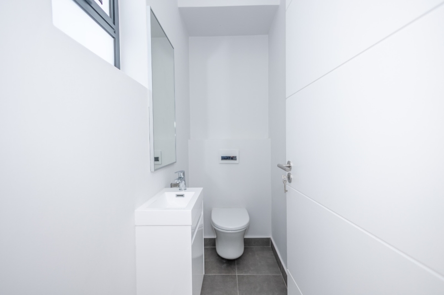 To Let 3 Bedroom Property for Rent in Le Coste Estate Western Cape